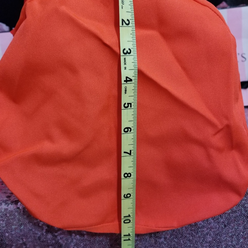 NWT!  PINK VS DUFFLE BAG - Picture 4 of 6